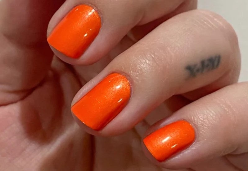 Nail Polish Colors to Stun in an Orange Dress