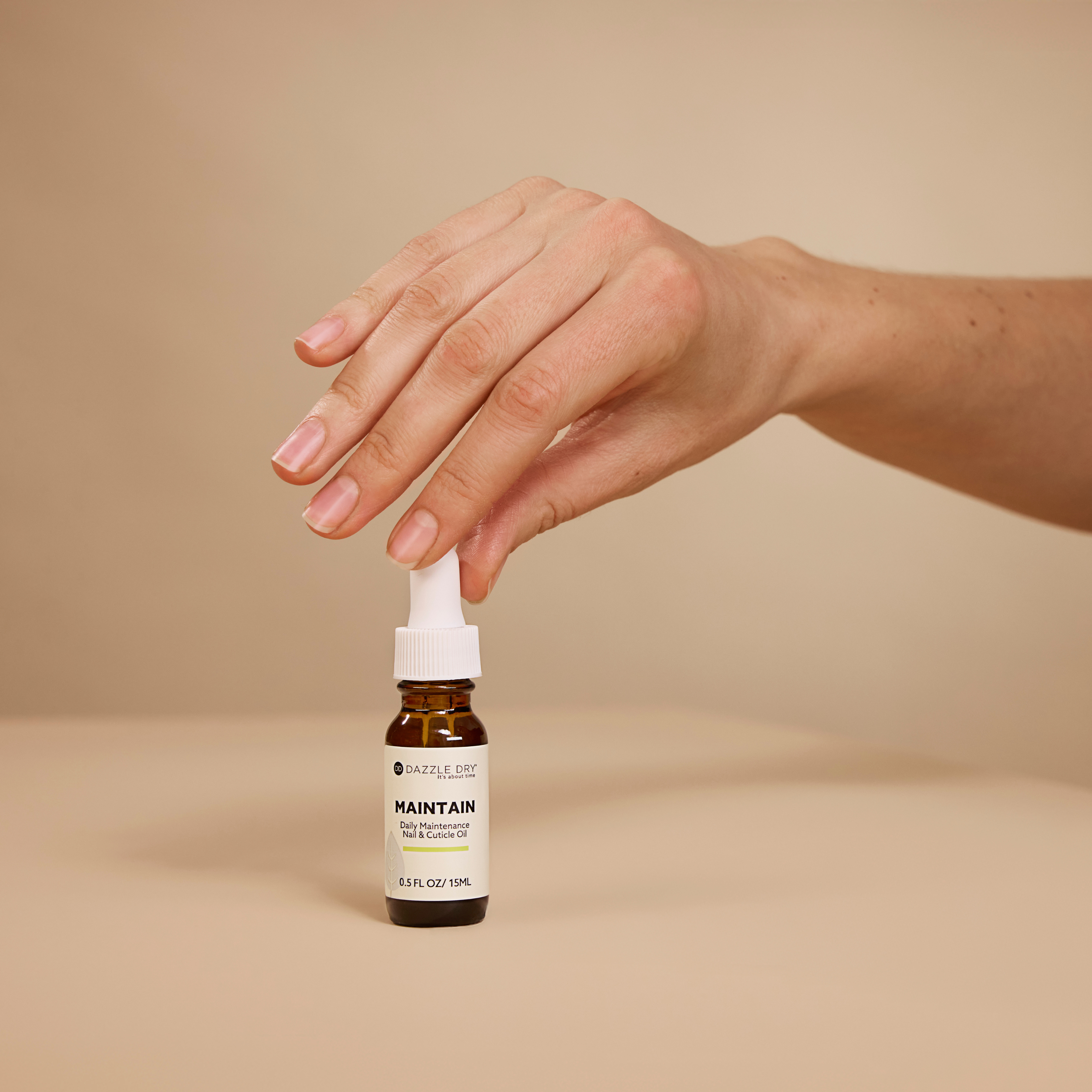 Dazzle Dry MAINTAIN Nail & Cuticle Oil - Thumbnail 3