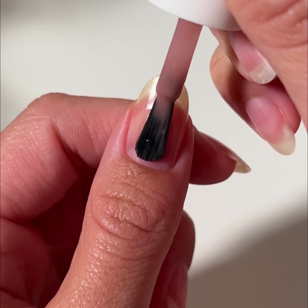 video of speakeasy color painted on nail