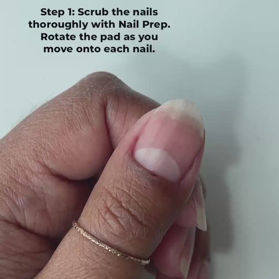 Painting Day Dreaming on nails