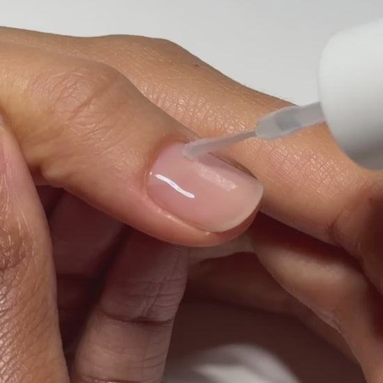 Painting Chiffon Moment on nails