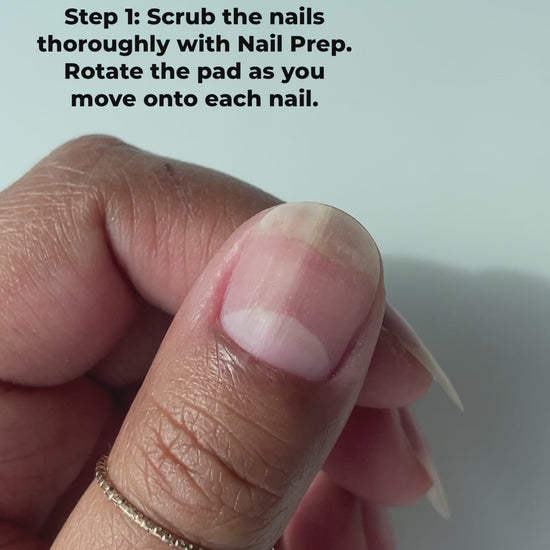 Painting Spearmint Tea on nails