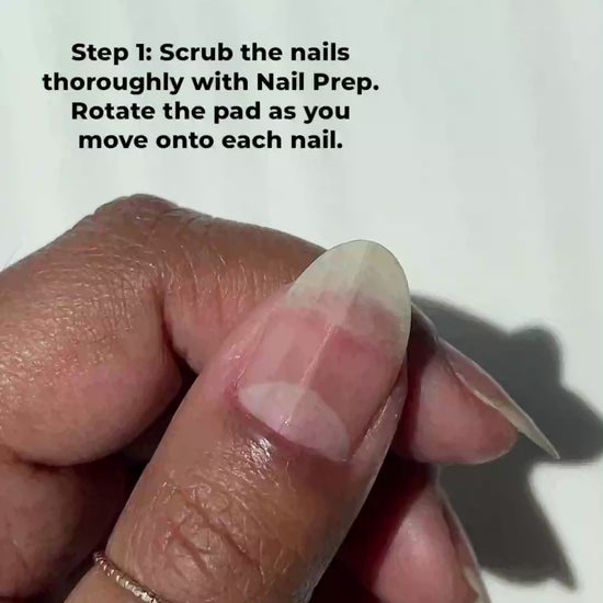 Painting Strawberry Macaron on nails