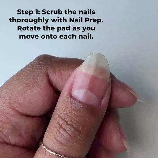 Painting Fantasy on nails